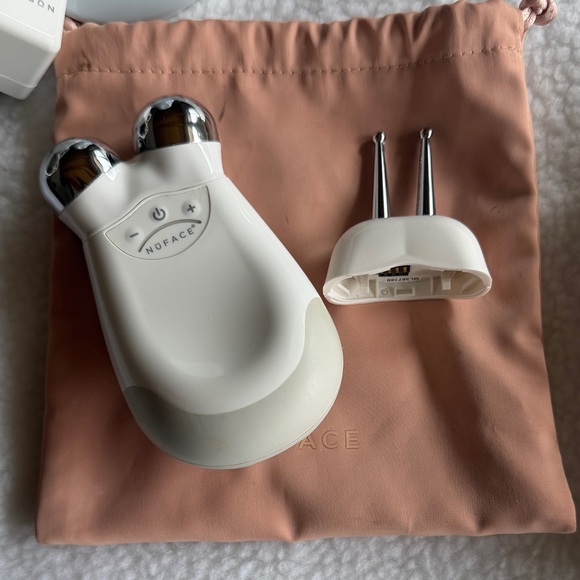 NUFACE TRINITY + ELE SET+ Pink Pouch and Gel Primer - Picture 4 of 16